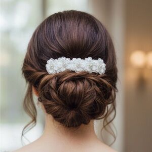 Elegant White Floral Wedding Hair Piece